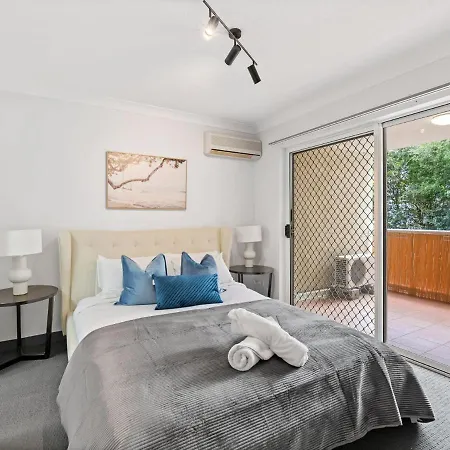 Spacious 2 Bed 2 Bath At South
