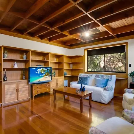 Spacious, Serene Bne Loft Brisbane