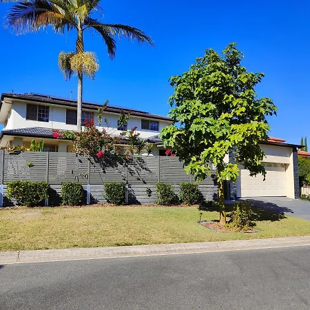 Eight Mile Plains House Holiday home