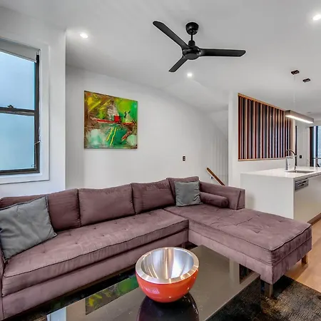J24b - Bulimba From