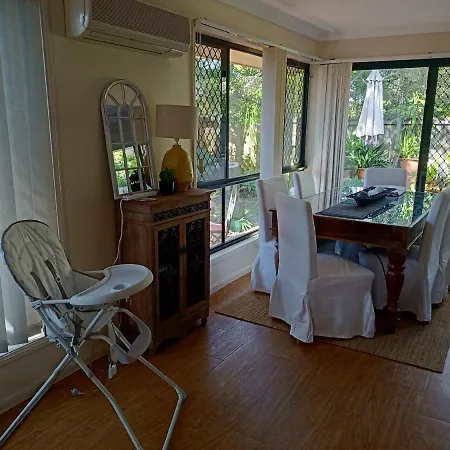 Tingalpa Townhouse Treat