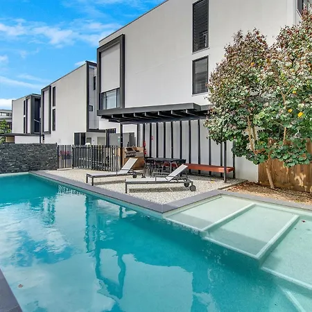 Apartment J24b - Bulimba From *