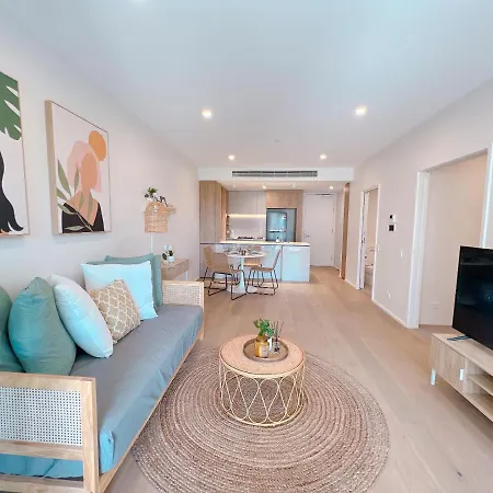Brand New Riverside Designer 2bd At West End Apartment *