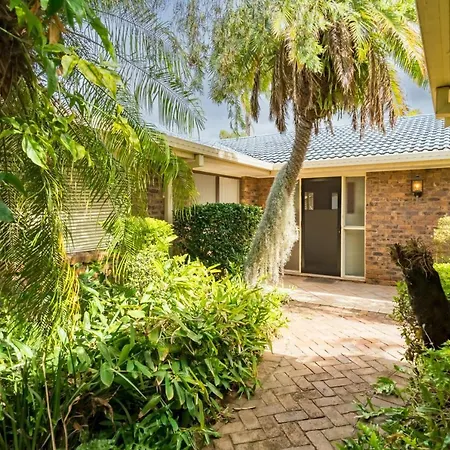 Holiday home Hobbit House Inspired 4br Cozy Fairytale Brisbane