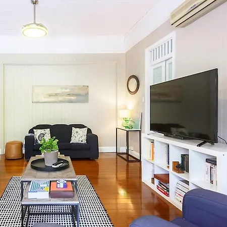 Garden 1brm Private & Spacious Brisbane