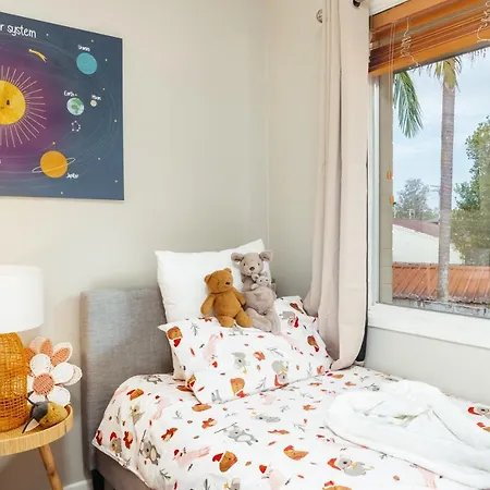 Holiday home Bali Vibes Serene Tropical Oasis 4bd Brisbane