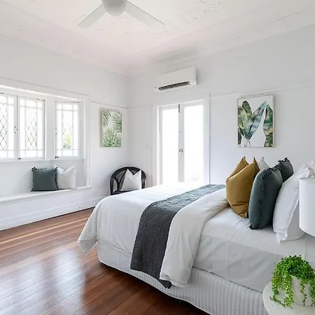 Pet Friendly Family 3km To Cbd Holiday home Brisbane