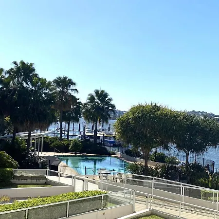 Apartment Riverside Retreat! Beautiful Water Views! - New Farm Brisbane