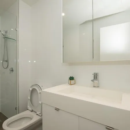 Stylish 1bd With Ideal Location In Southbank *