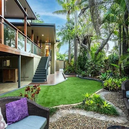Bali Vibes Serene Tropical Oasis 4bd Holiday home *