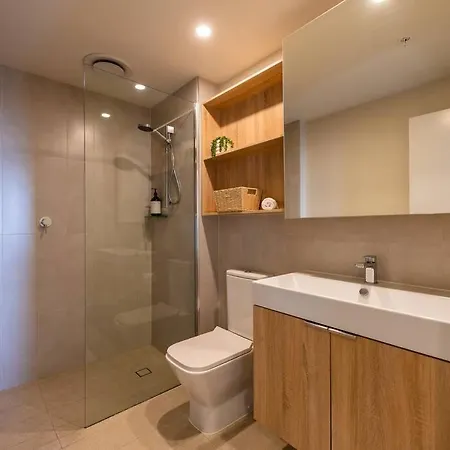 Luxurious 2br With Infinity Pool Brisbane