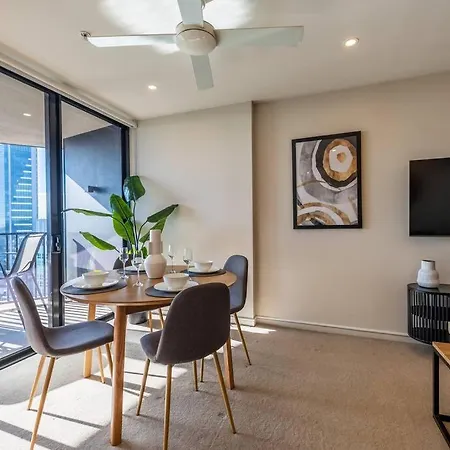 Luxurious 2br With Infinity Pool * Brisbane