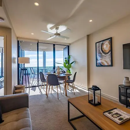 Apartment Luxurious 2br With Infinity Pool