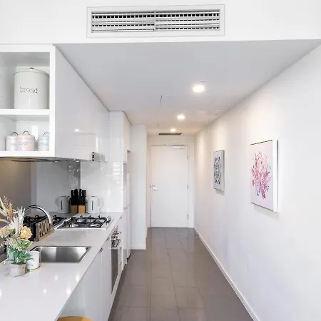 Apartment Explore Bne From Our Cute 1-bed In South