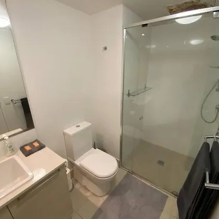 Comfy 1b 1b Apt Fully Equipped *
