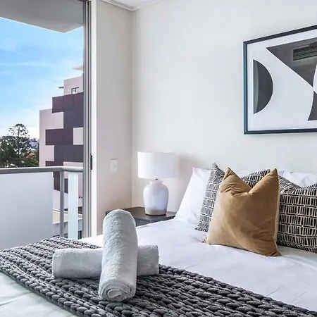 Stadium Vue, 3bd,riverview Pool, 300m To S/stadium *