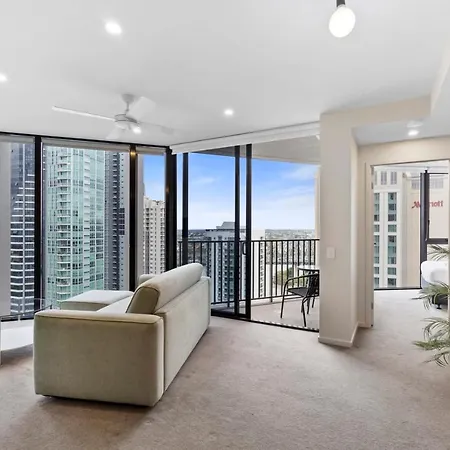 Story Bridge City & River View 2 Bedroom With Car Park Apartment