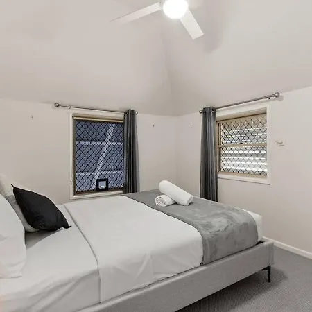 Kozyguru | Spring Hill | 2 Bed 2.5 Bath Brisbane