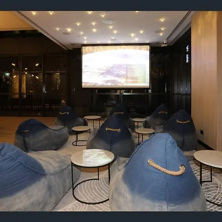 Riverfront Oasis 2bed Panoramic Riverview Brisbane