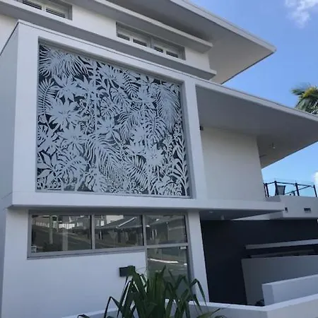 Apartment Location, Location, Location - Spacious