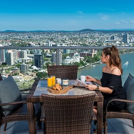 Oaks Aurora 4* Brisbane