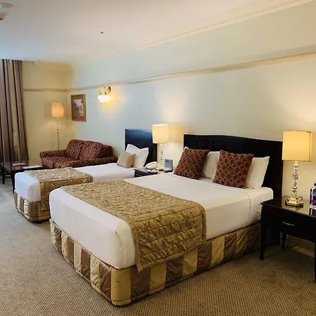 Royal 4*