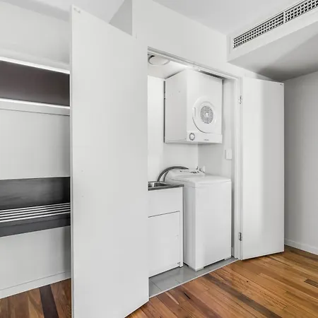 Aparthotel Essence Chermside 4*