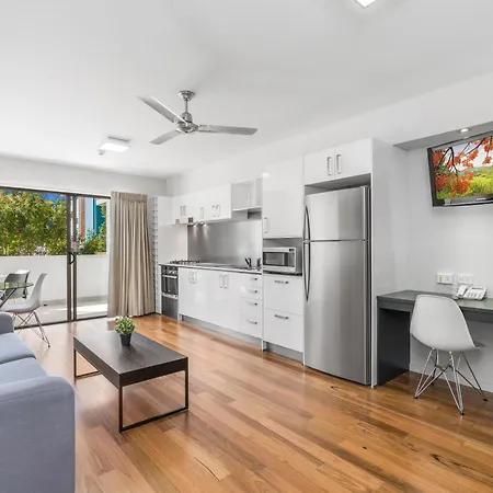Aparthotel Essence Chermside 4*