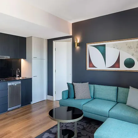 Adina 4* Brisbane