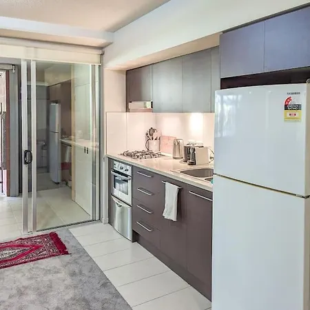 Quiet 1 Bedroom W Pool And, Walk To Qut - Kg4305 Apartment *
