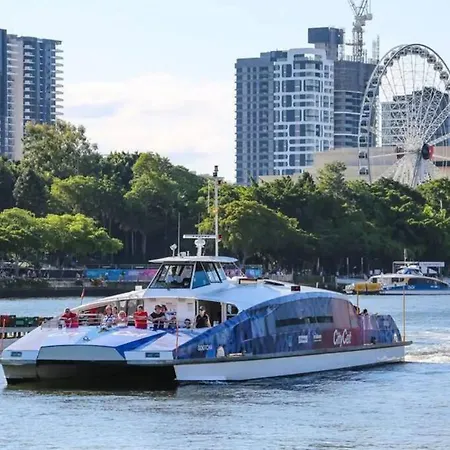 Apartment 3bdr - 3 Parks - Sleeps 12 - 6min To Cbd - Netflix - Wifi