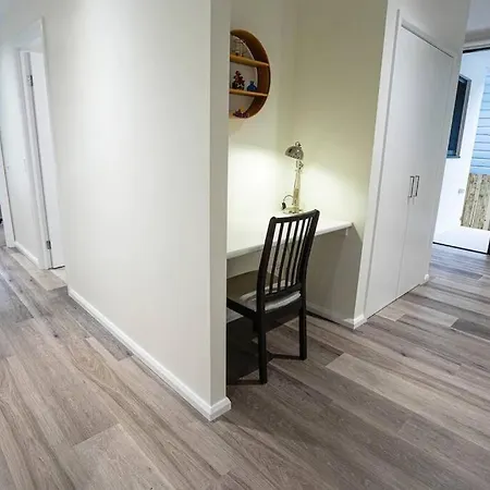 3bdr - 3 Parks - Sleeps 12 - 6min To Cbd - Netflix - Wifi