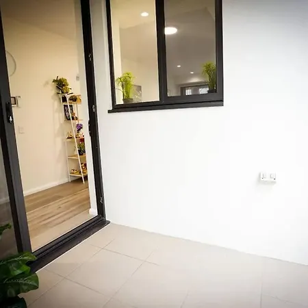 3bdr - 3 Parks - Sleeps 12 - 6min To Cbd - Netflix - Wifi Apartment Brisbane