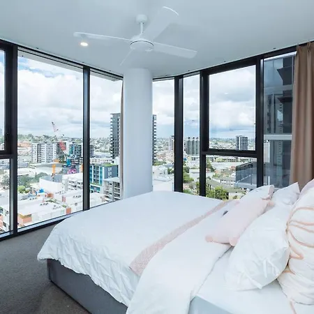 2bedroom 2bath 1carpark Wifi Gym Pool Apartment Brisbane