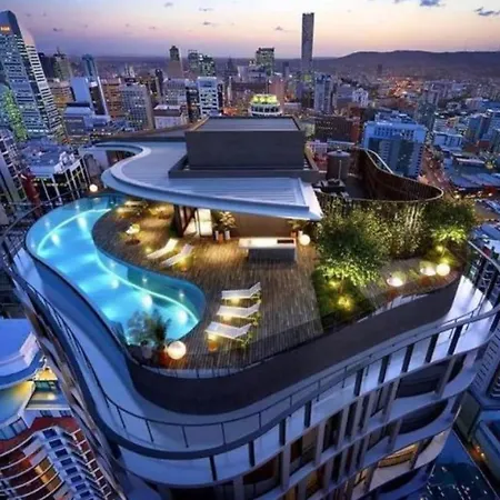 Great Views Pool High Level Boutique With Carpark Apartment Brisbane