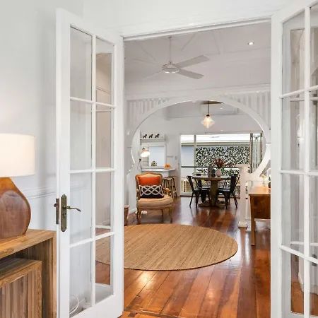 Holiday home Enchantingly Idyllic 3br Oasis *
