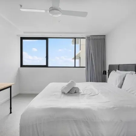 Opposite Lush Park Lands And Playground, Freeparking Apartment Brisbane