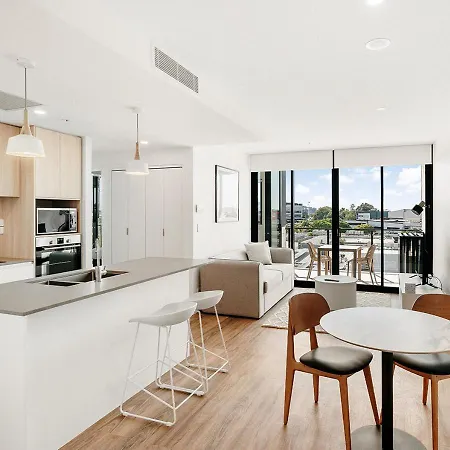 Aparthotel Rambla At Perry House 4*