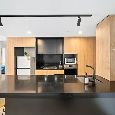 Modern 2 Bedrooms With Super Comft Beds & Spa!