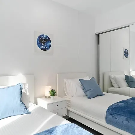 Modern 2 Bedrooms With Super Comft Beds & Spa! Brisbane