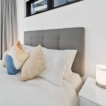 Modern 2 Bedrooms With Super Comft Beds & Spa! * Brisbane