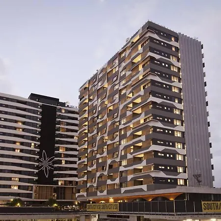 Modern 2 Bedrooms With Super Comft Beds & Spa! * Brisbane