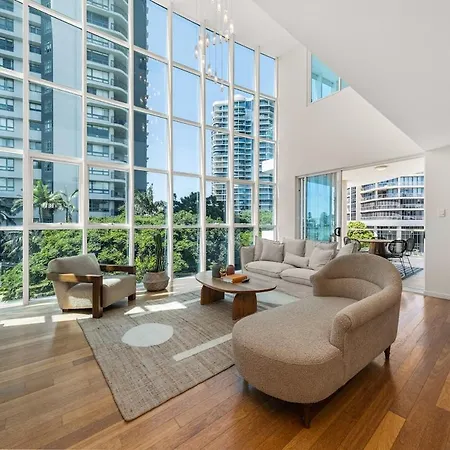Holiday home Modern Luxurious House In The Heart Of Bris Brisbane