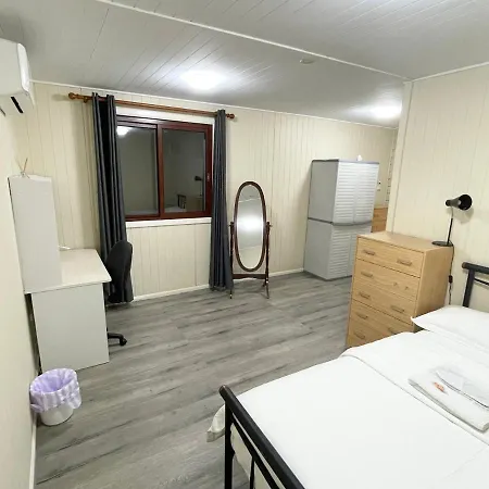 197 Shafston Ave Kangaroo Point Qld 4169 Homestay