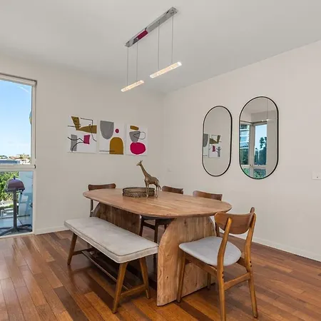 Holiday home Modern Luxurious House In The Heart Of Bris *