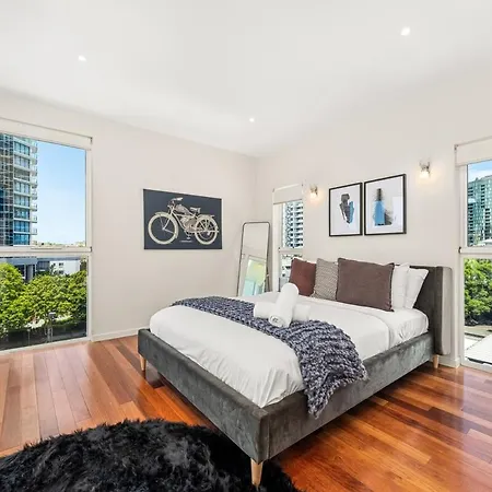 Modern Luxurious House In The Heart Of Bris * Brisbane