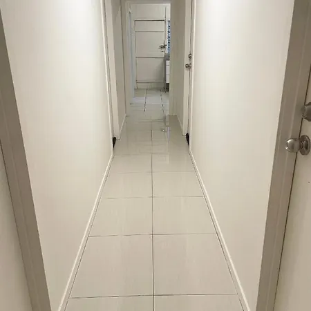 197 Shafston Ave Kangaroo Point Qld 4169 Homestay Brisbane