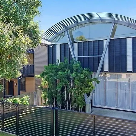 Stunning Architectural Holiday home