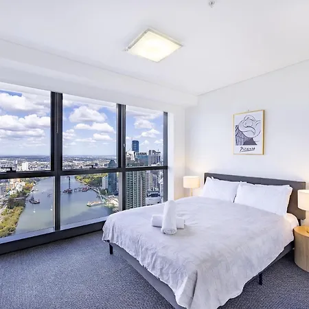 Skyline & Riverview Skyhigh Seduction Luxe