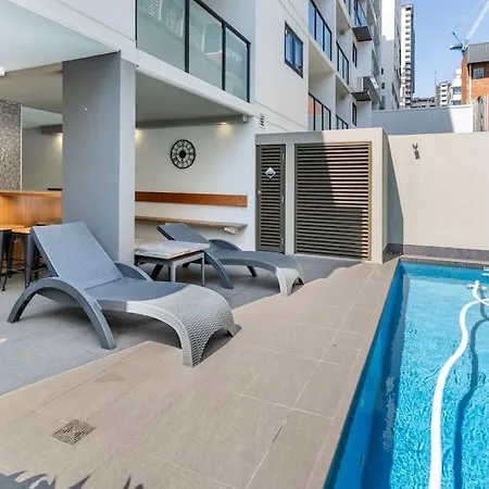 South Lounge Apartment *
